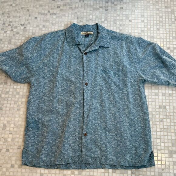 Tommy Bahama Other - Tommy Bahama Silk Blue Hawaiian Men’s Shirt with Pineapple on Back Size Large